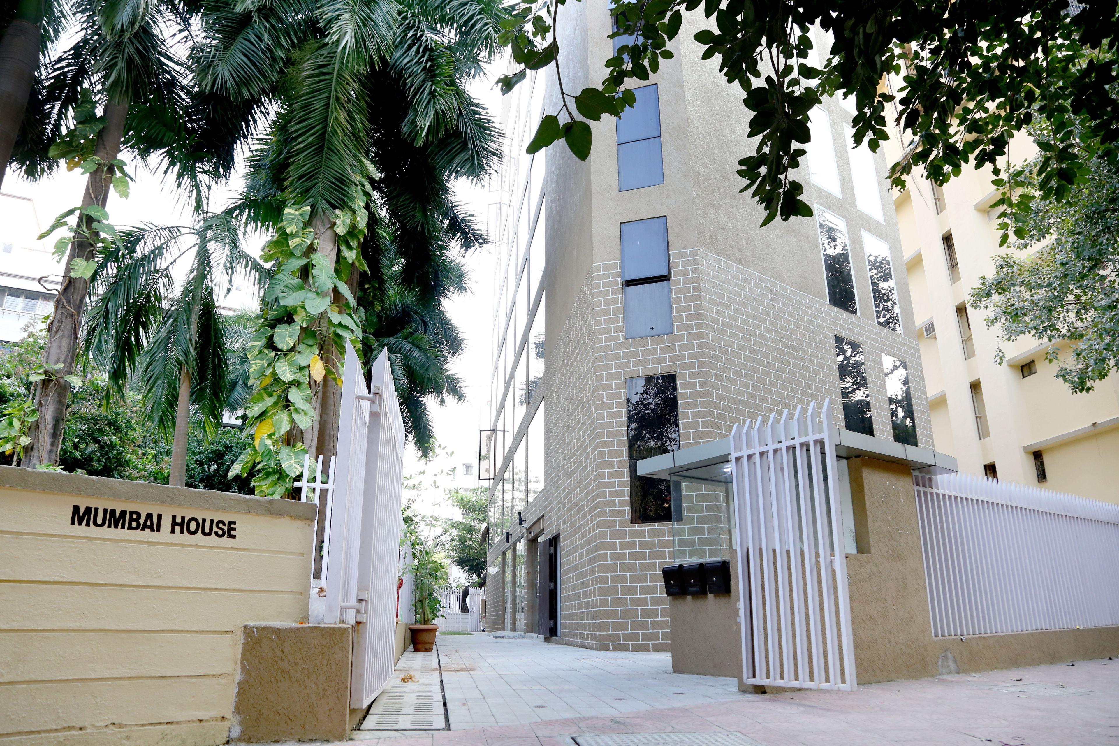 Hotel Mumbai House Andheri East, Mumbai, Mumbai